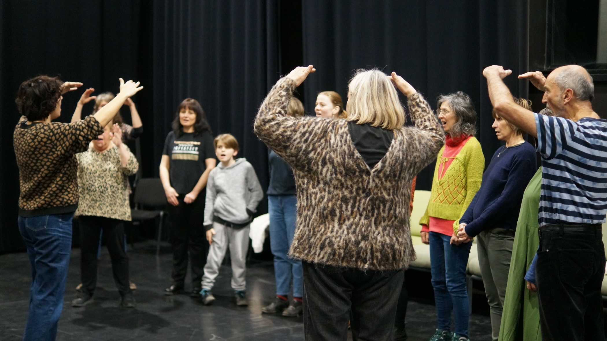 Cordes vocales et sourires au rendez-vous pour un atelier voix avec Marion Rampal