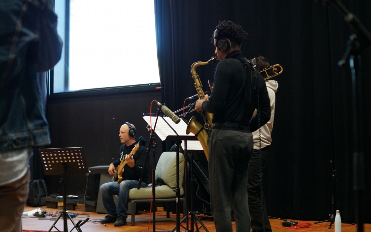 Collectif Kay en cours d’enregistrement…