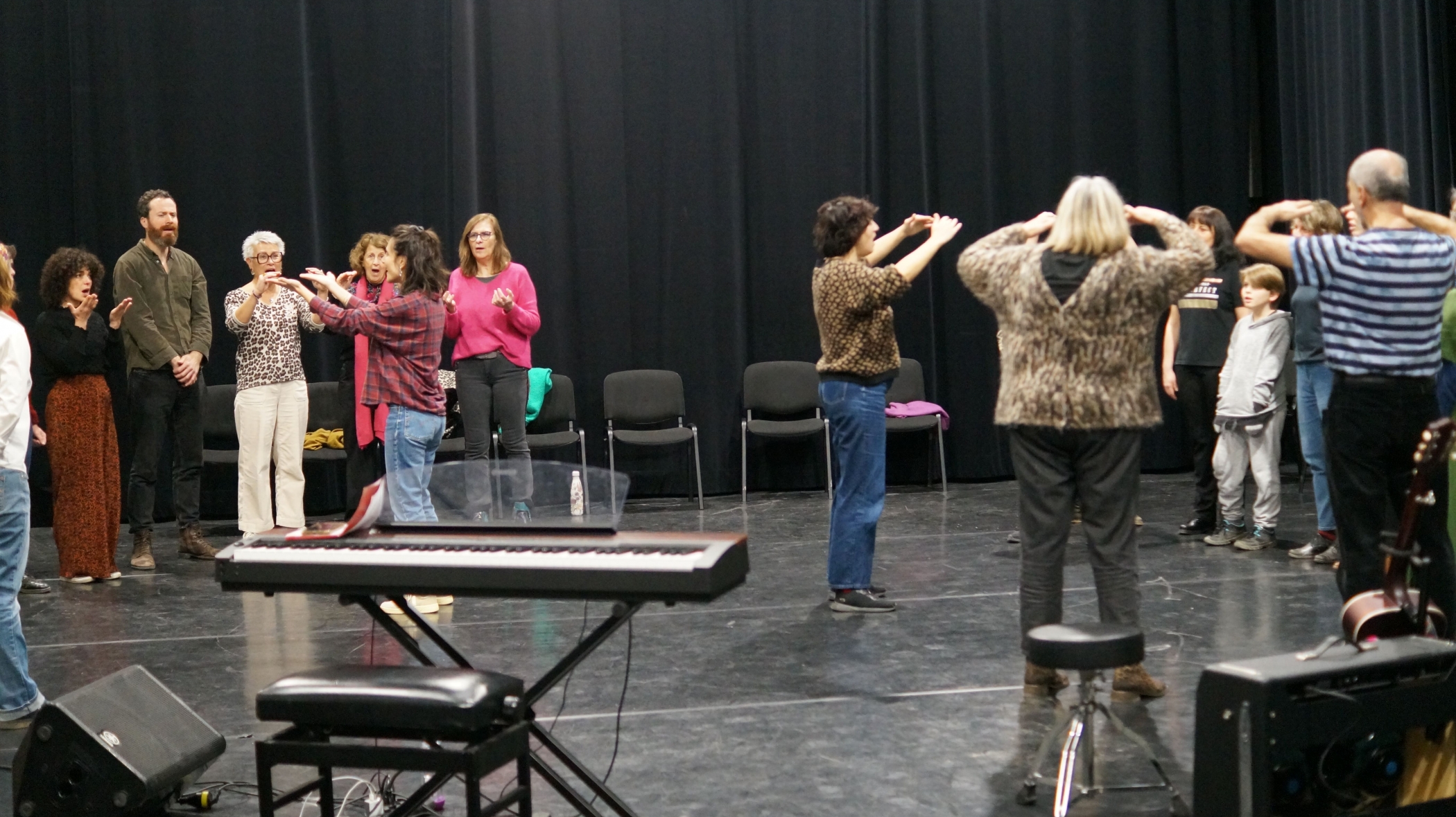 Cordes vocales et sourires au rendez-vous pour un atelier voix avec Marion Rampal