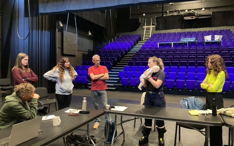 Qui dit rentrée dit aussi renouvellement de formations pour l'équipe du Théâtre