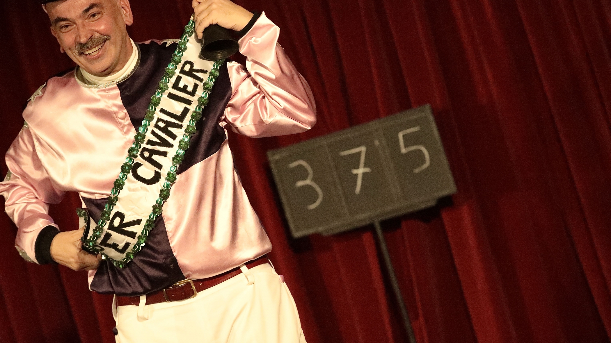 Théâtre + mathématiques + magie = Chiendent Théâtre