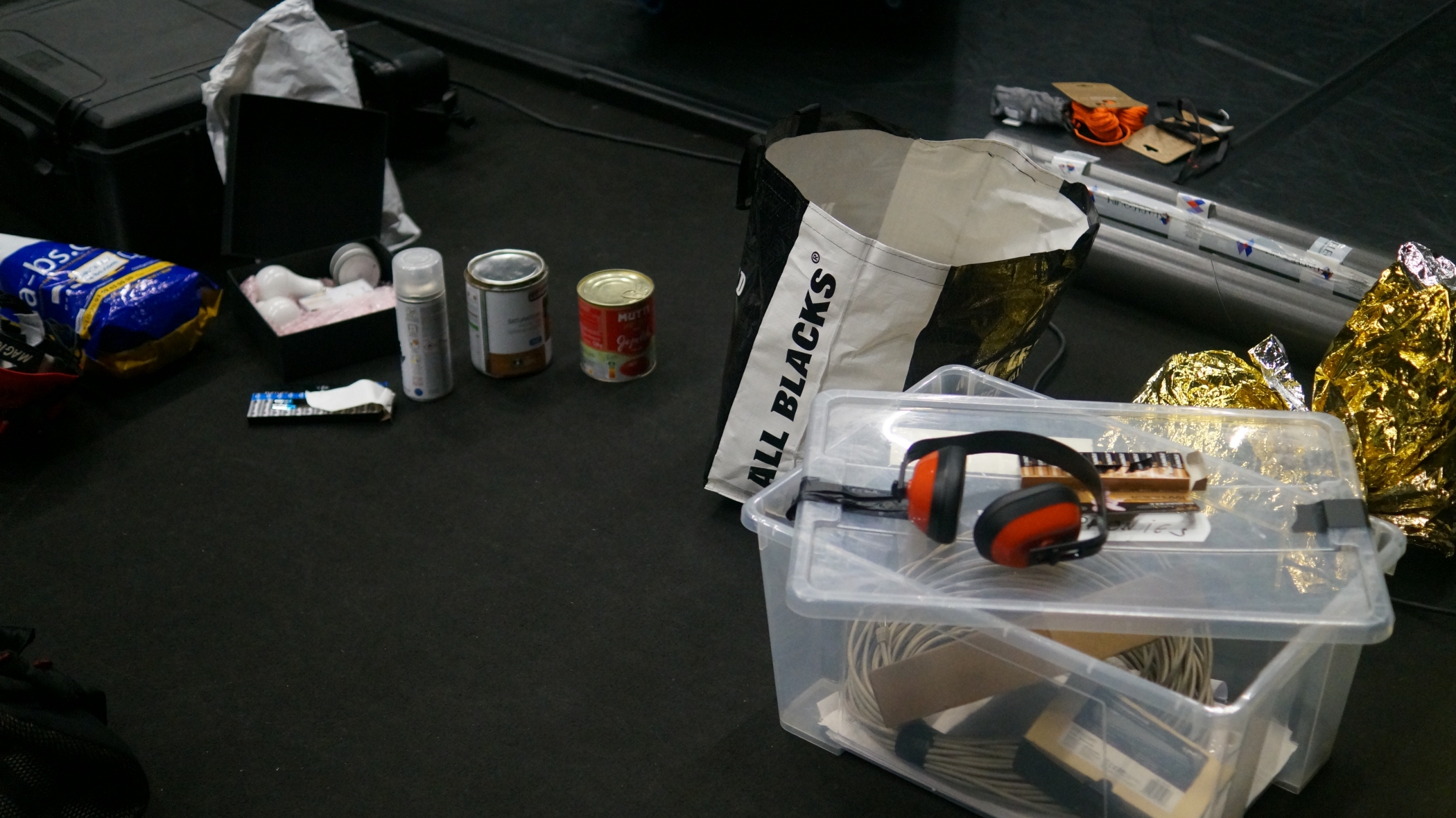 La Cie des trous dans la tête entre expérimentation et créativité