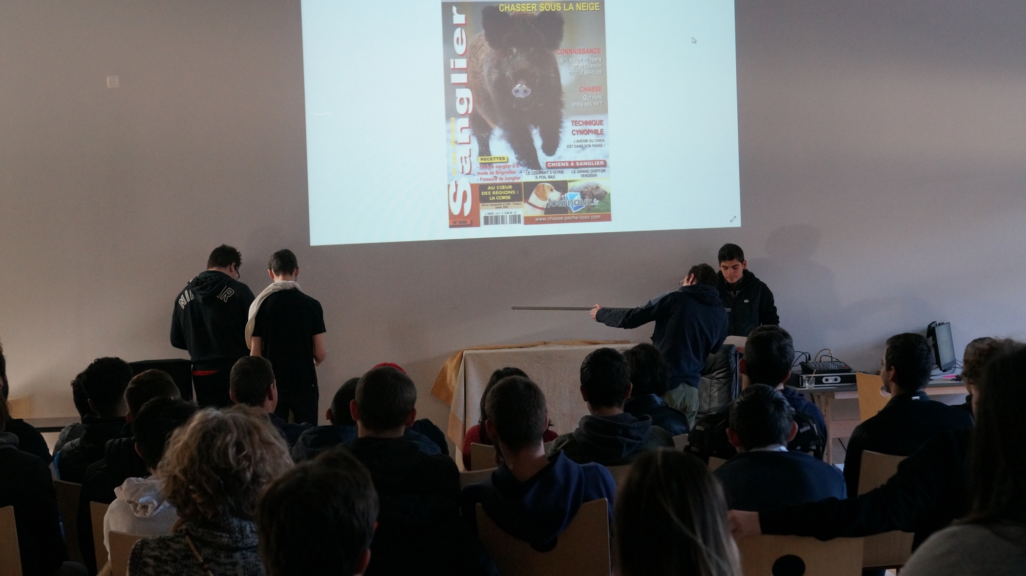 Ateliers et restitutions avec le Dynamo Théâtre