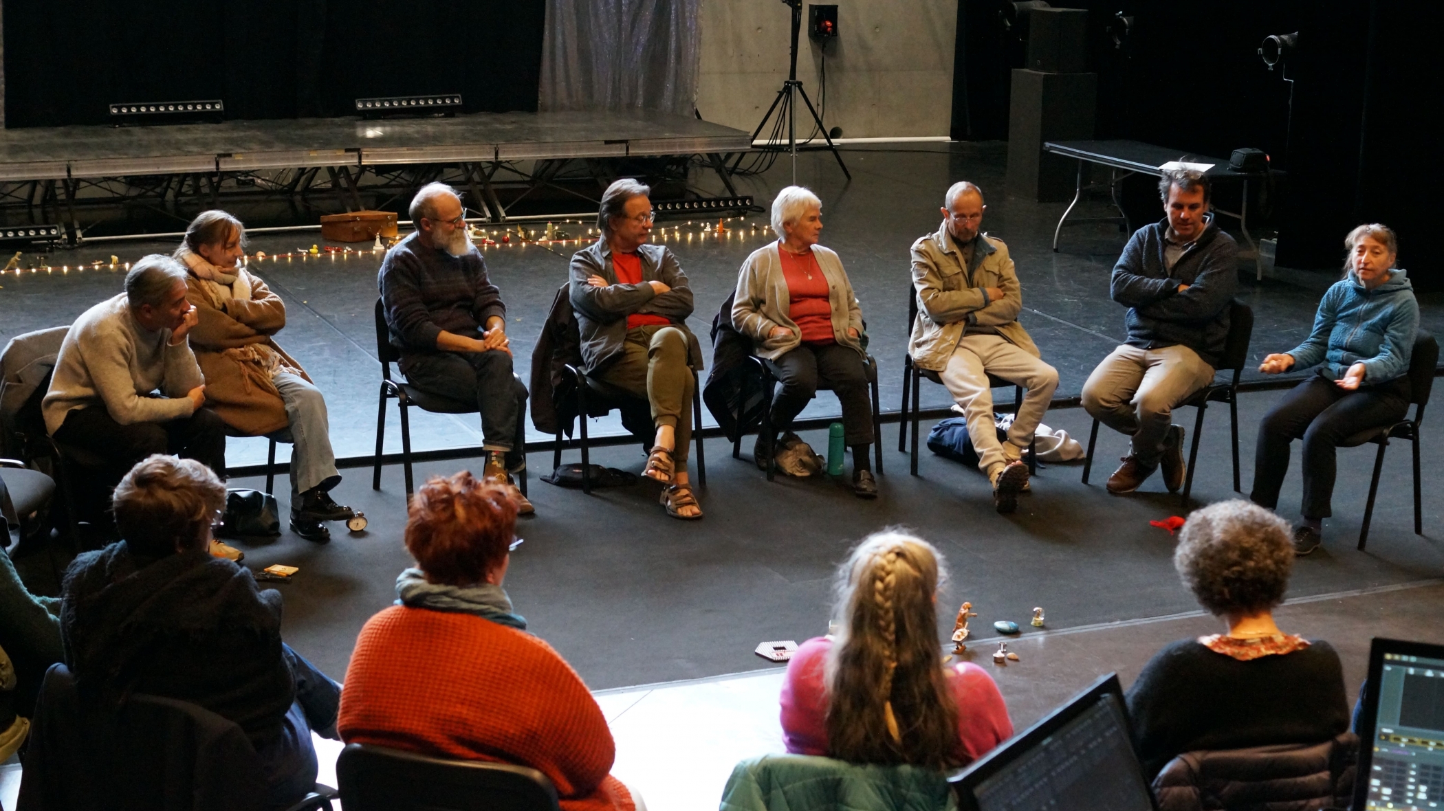 Une rencontre entre café philo et espace d'utopie dans La Petite Fabrique